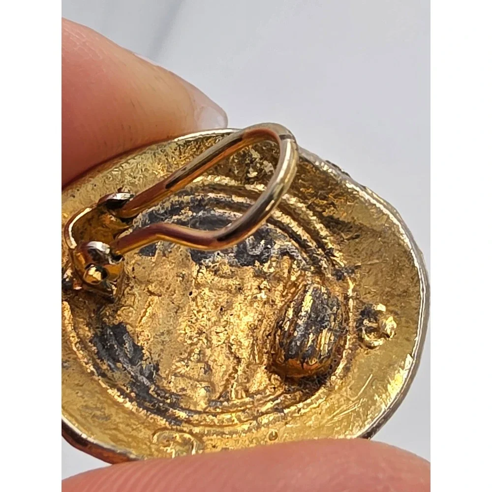 Vintage Hammered Gold Tone Crest Coin Clip On Earrings Artisan Statement 1 Inch